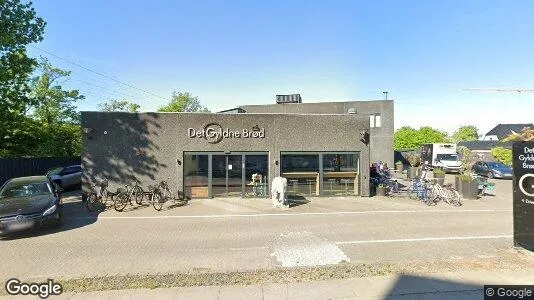 Apartments for rent in Vallensbæk Strand - Photo from Google Street View